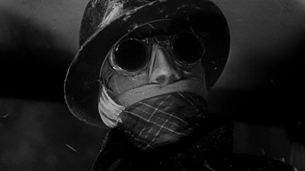 This is a film still from THE INVISIBLE MAN dir James Whale (1933), part of CELLULOID JAM at Genesis Cinema (Weds 22 January 2025).